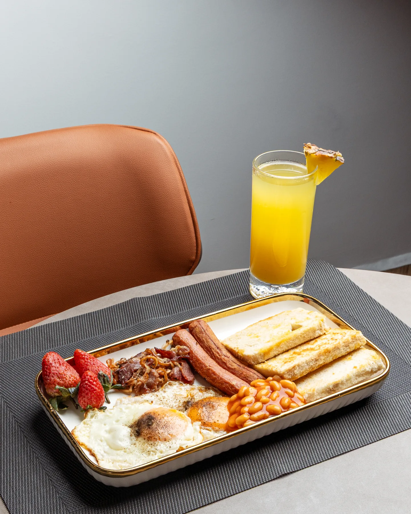Evenana full English breakfast
